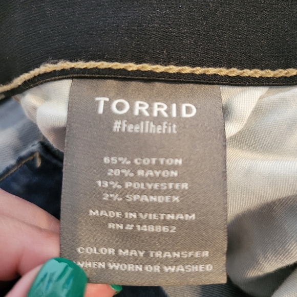 Torrid Sky High Kick Boot Super Soft 18R Denim Jeans - Picture 12 of 14